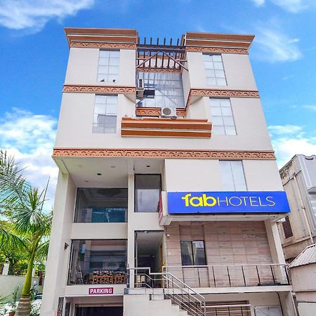 Fabhotel Ess Paradise - Nr Bus Stand Коимбатур Экстерьер фото