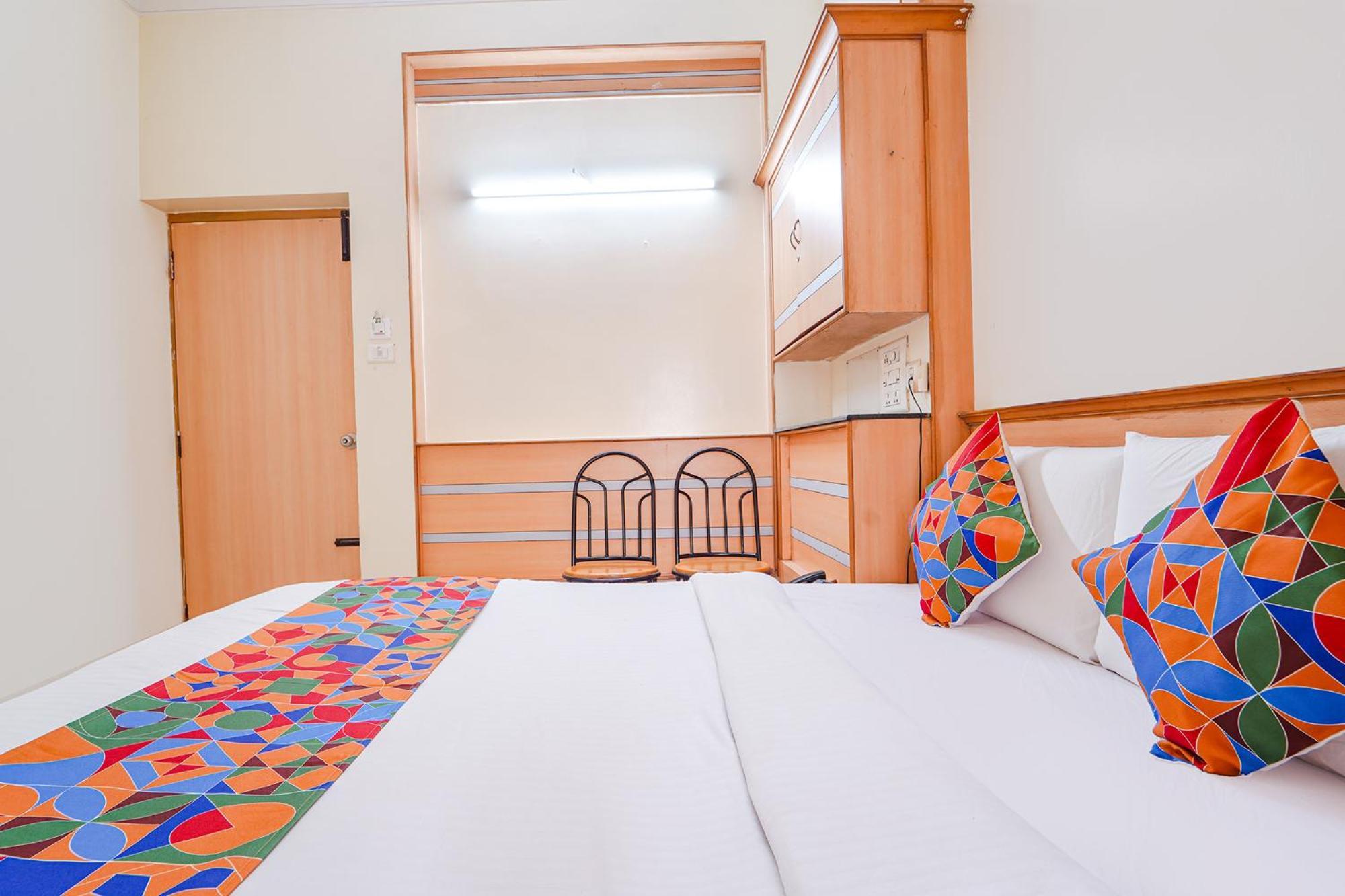 Fabhotel Ess Paradise - Nr Bus Stand Коимбатур Экстерьер фото