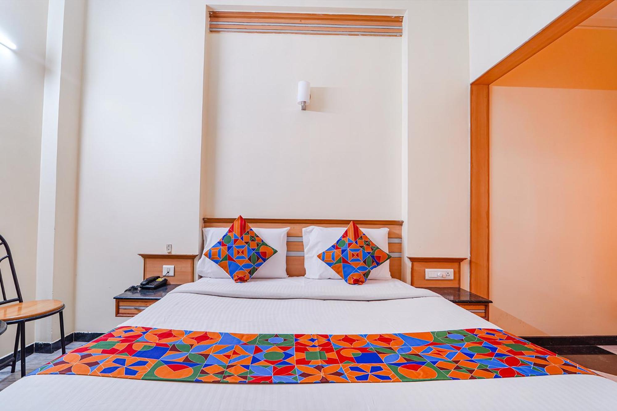 Fabhotel Ess Paradise - Nr Bus Stand Коимбатур Экстерьер фото