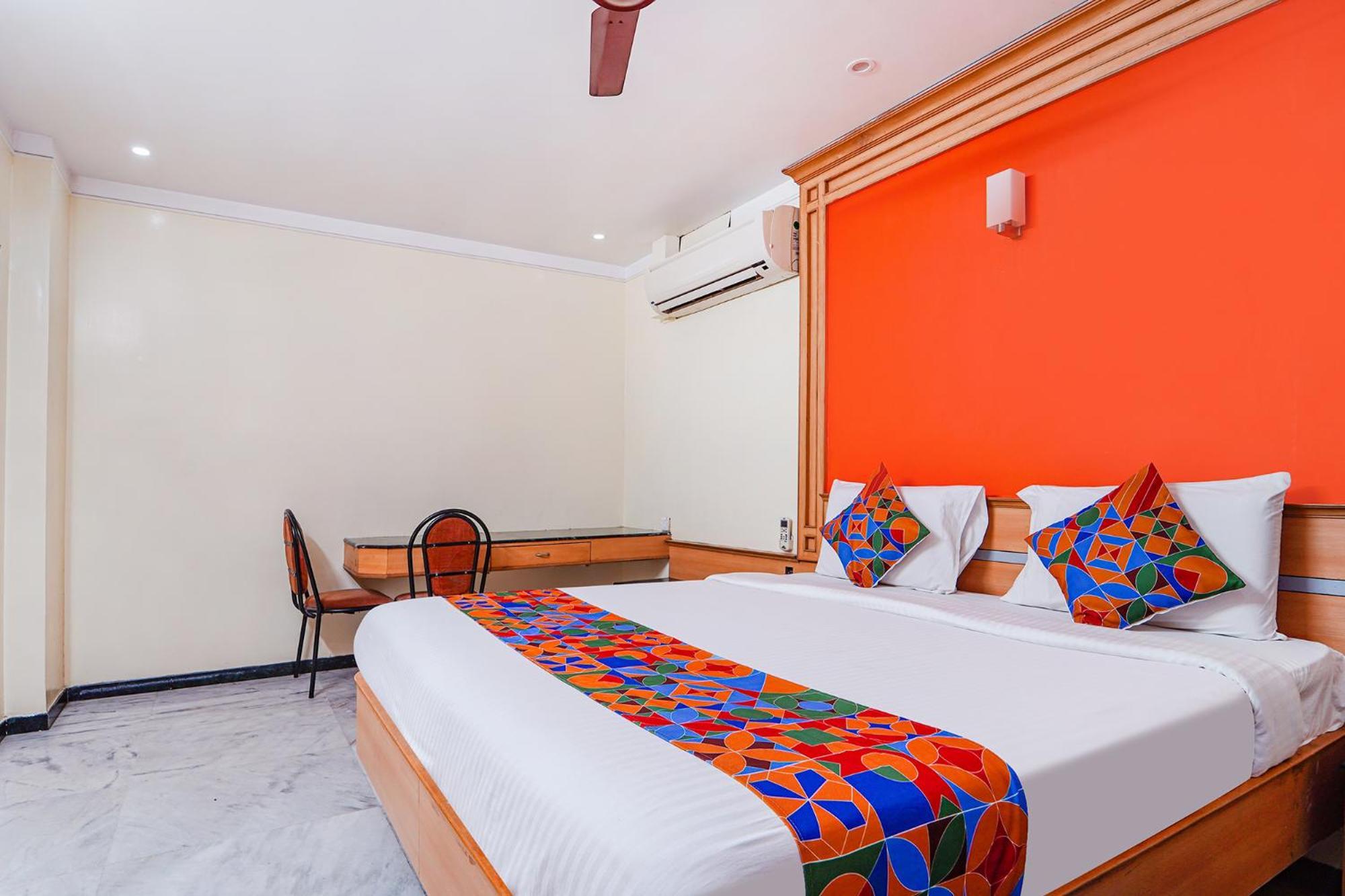 Fabhotel Ess Paradise - Nr Bus Stand Коимбатур Экстерьер фото