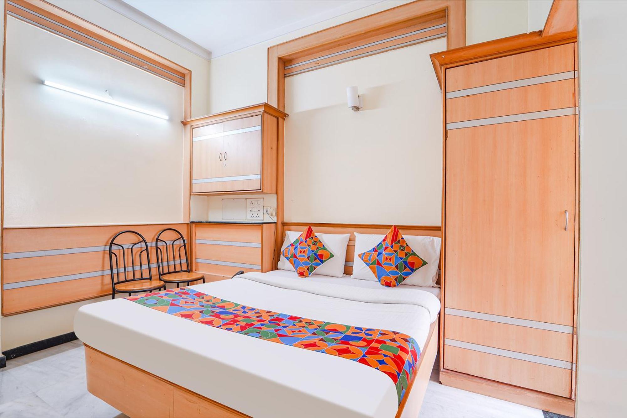 Fabhotel Ess Paradise - Nr Bus Stand Коимбатур Экстерьер фото