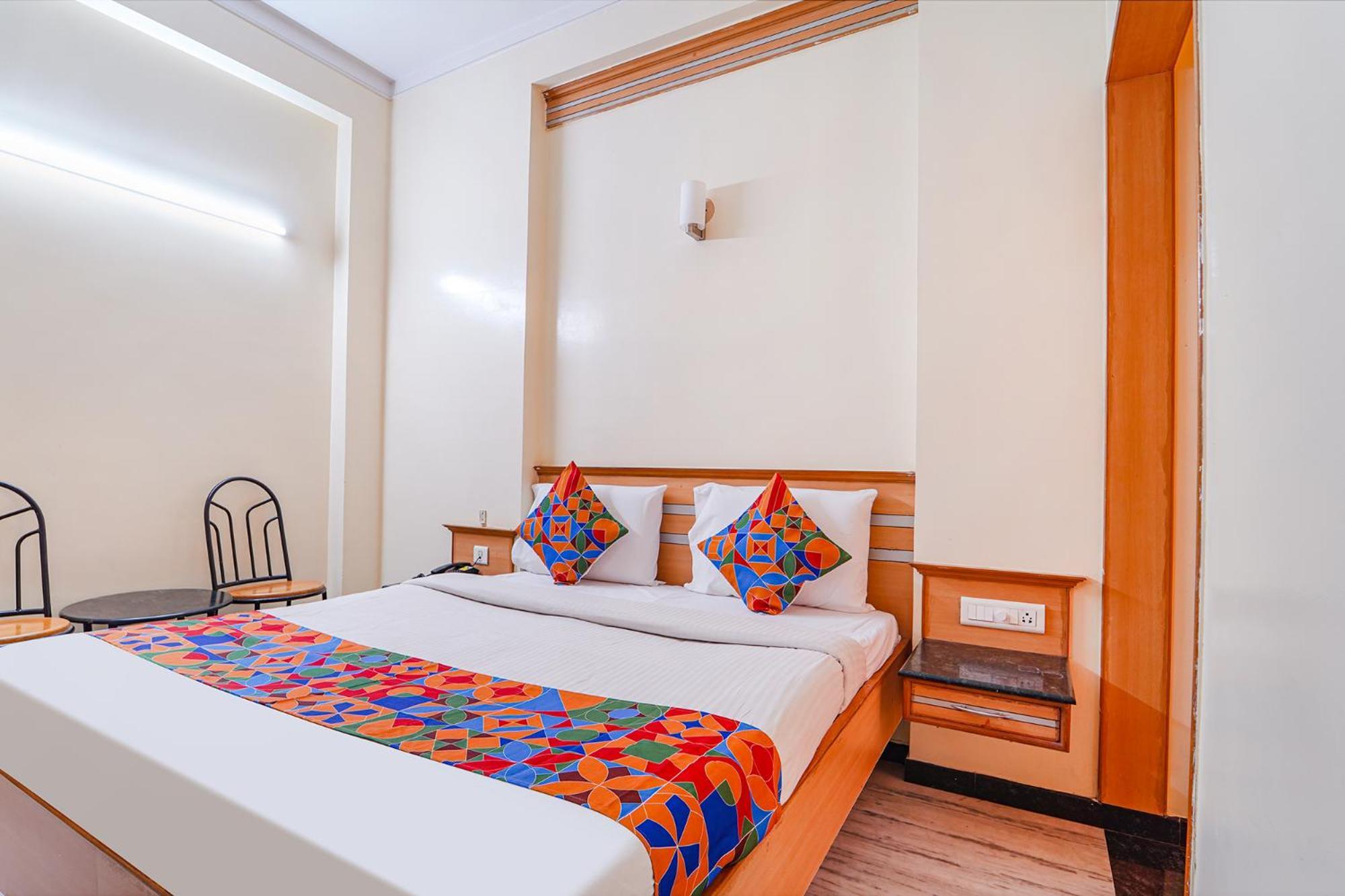 Fabhotel Ess Paradise - Nr Bus Stand Коимбатур Экстерьер фото